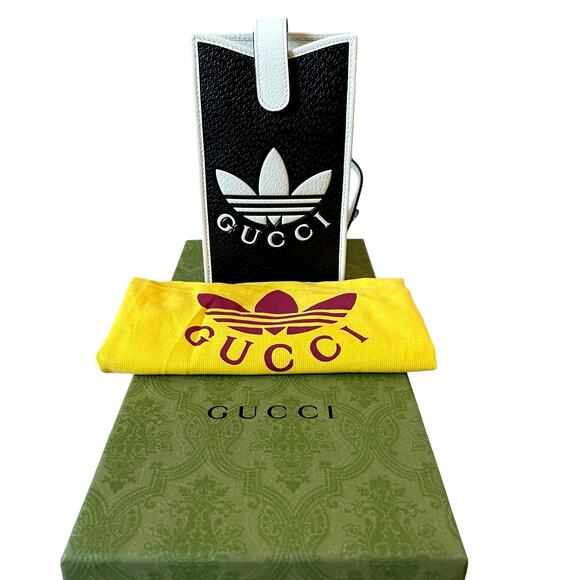 GUCCI x ADIDAS SmartPhone Case Crossbody With Strap Set 702203 Black White - Picture 4 of 16